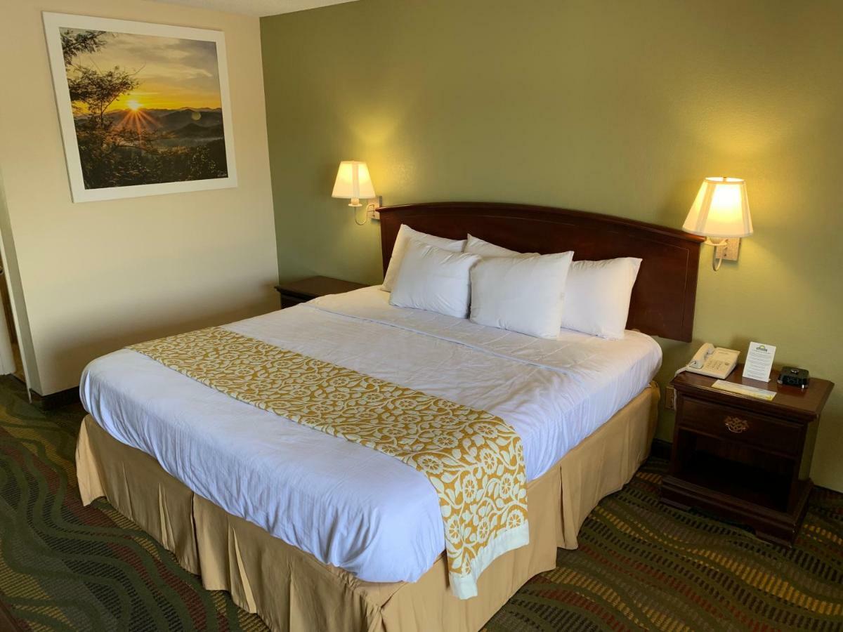 Days Inn By Wyndham Cartersville Zewnętrze zdjęcie